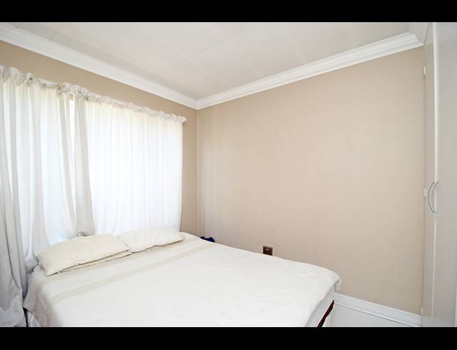 2 BEDROOM TOWNHOUSE FOR SALE IN NORTH RIDING